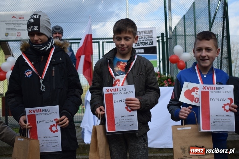 Zdjęcie w galerii na portalu naszraciborz.pl: Świąteczne bieganie w Kuźni, czyli Bieg Niepodległości wiadomości z regionu