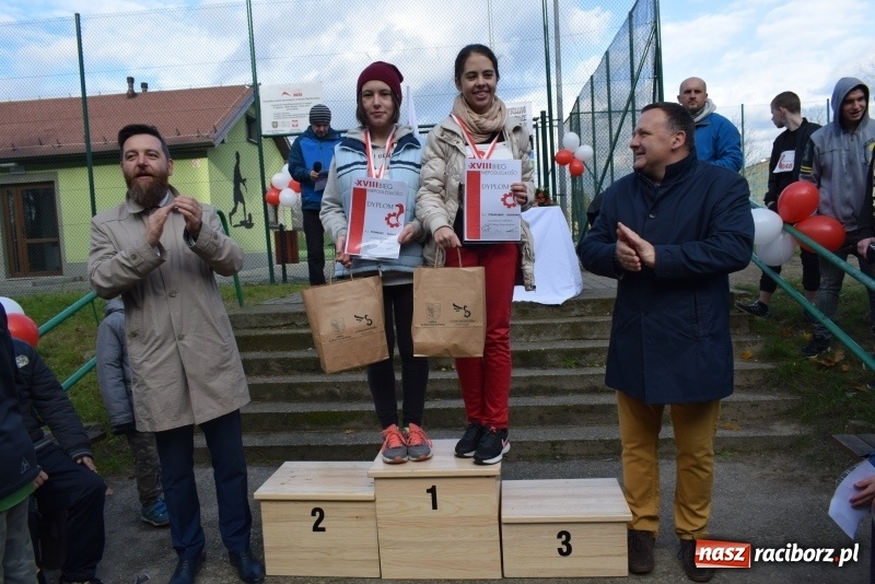 Zdjęcie w galerii na portalu naszraciborz.pl: Świąteczne bieganie w Kuźni, czyli Bieg Niepodległości wiadomości z regionu