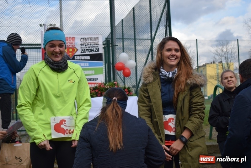 Zdjęcie w galerii na portalu naszraciborz.pl: Świąteczne bieganie w Kuźni, czyli Bieg Niepodległości wiadomości z regionu