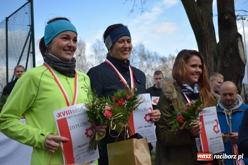 Zdjęcie w galerii na portalu naszraciborz.pl: Świąteczne bieganie w Kuźni, czyli Bieg Niepodległości wiadomości z regionu
