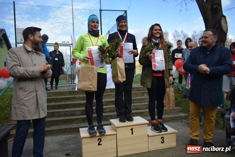 Zdjęcie w galerii na portalu naszraciborz.pl: Świąteczne bieganie w Kuźni, czyli Bieg Niepodległości wiadomości z regionu