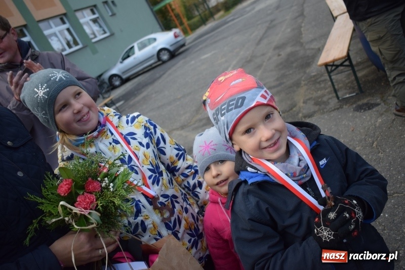 Zdjęcie w galerii na portalu naszraciborz.pl: Świąteczne bieganie w Kuźni, czyli Bieg Niepodległości wiadomości z regionu