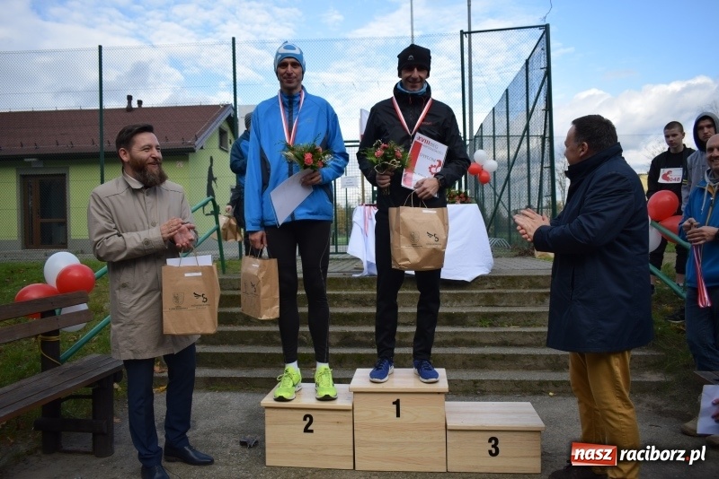 Zdjęcie w galerii na portalu naszraciborz.pl: Świąteczne bieganie w Kuźni, czyli Bieg Niepodległości wiadomości z regionu