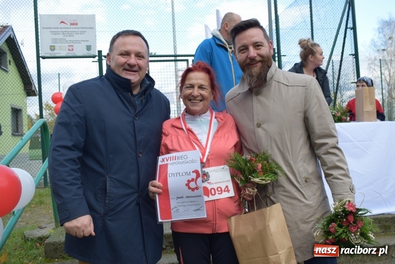 Zdjęcie w galerii na portalu naszraciborz.pl: Świąteczne bieganie w Kuźni, czyli Bieg Niepodległości wiadomości z regionu