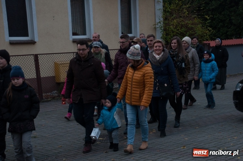 Zdjęcie w galerii na portalu naszraciborz.pl: Święty Marcin w farskich ogrodach na Starej Wsi wiadomości z regionu
