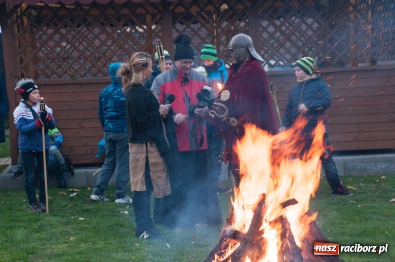Zdjęcie w galerii na portalu naszraciborz.pl: Święty Marcin w farskich ogrodach na Starej Wsi wiadomości z regionu