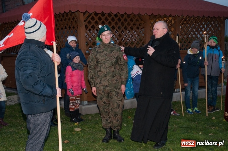 Zdjęcie w galerii na portalu naszraciborz.pl: Święty Marcin w farskich ogrodach na Starej Wsi wiadomości z regionu