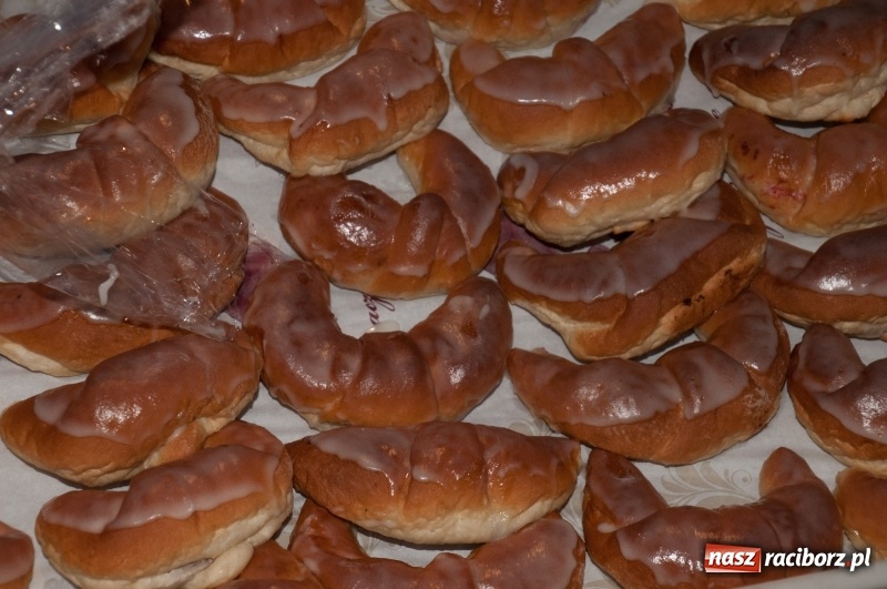 Zdjęcie w galerii na portalu naszraciborz.pl: Święty Marcin w farskich ogrodach na Starej Wsi wiadomości z regionu