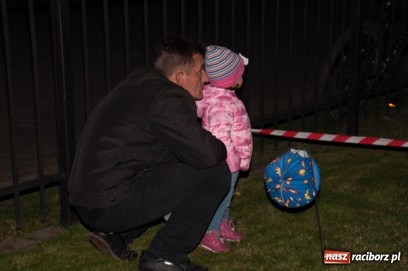 Zdjęcie w galerii na portalu naszraciborz.pl: Święty Marcin w farskich ogrodach na Starej Wsi wiadomości z regionu