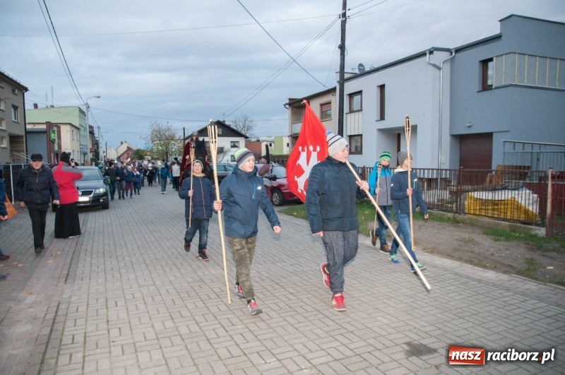 Zdjęcie w galerii na portalu naszraciborz.pl: Święty Marcin w farskich ogrodach na Starej Wsi wiadomości z regionu
