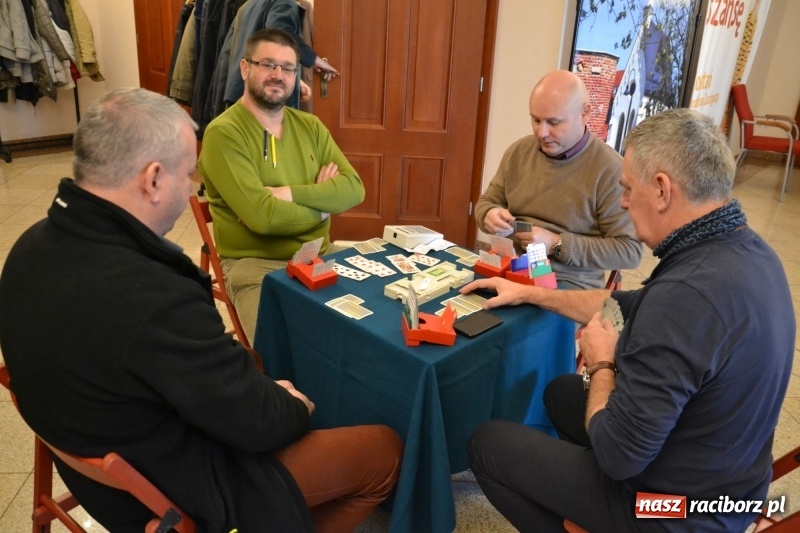 Zdjęcie w galerii na portalu naszraciborz.pl: IV Otwarty Turniej Brydża Sportowego na Zamku Piastowskim za nami wiadomości z regionu