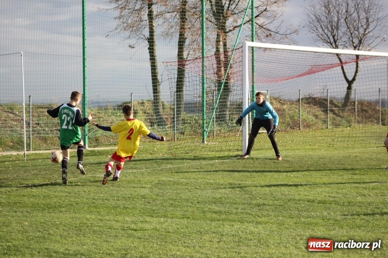 Zdjęcie w galerii na portalu naszraciborz.pl: Trampkarze Rud pokonani w Borucinie wiadomości z regionu