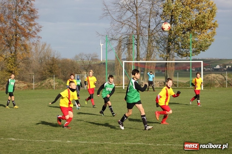 Zdjęcie w galerii na portalu naszraciborz.pl: Trampkarze Rud pokonani w Borucinie wiadomości z regionu