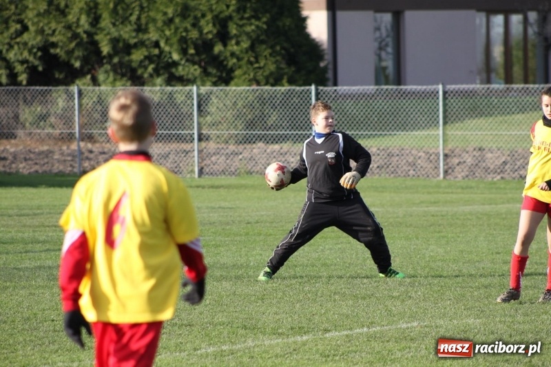 Zdjęcie w galerii na portalu naszraciborz.pl: Trampkarze Rud pokonani w Borucinie wiadomości z regionu
