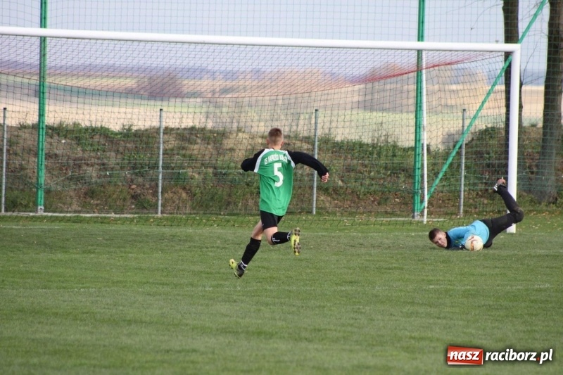 Zdjęcie w galerii na portalu naszraciborz.pl: Trampkarze Rud pokonani w Borucinie wiadomości z regionu