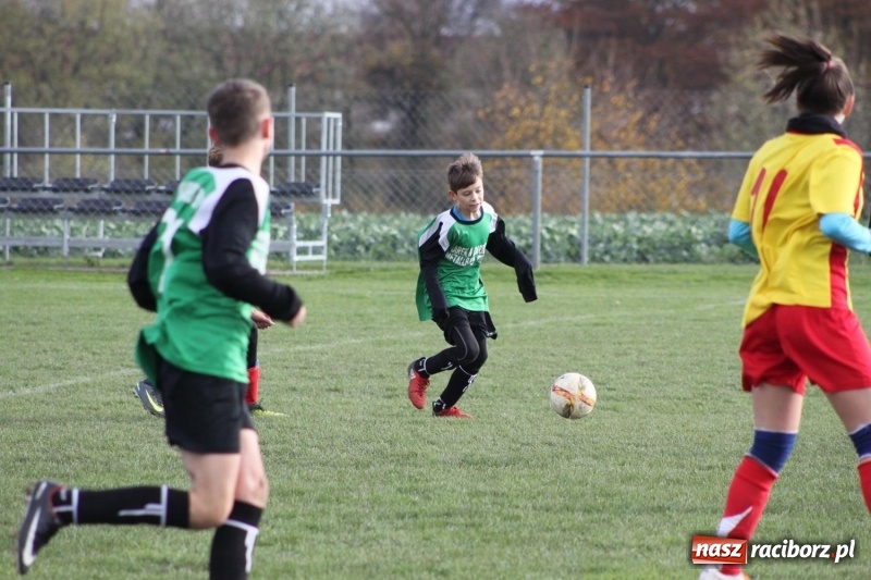 Zdjęcie w galerii na portalu naszraciborz.pl: Trampkarze Rud pokonani w Borucinie wiadomości z regionu