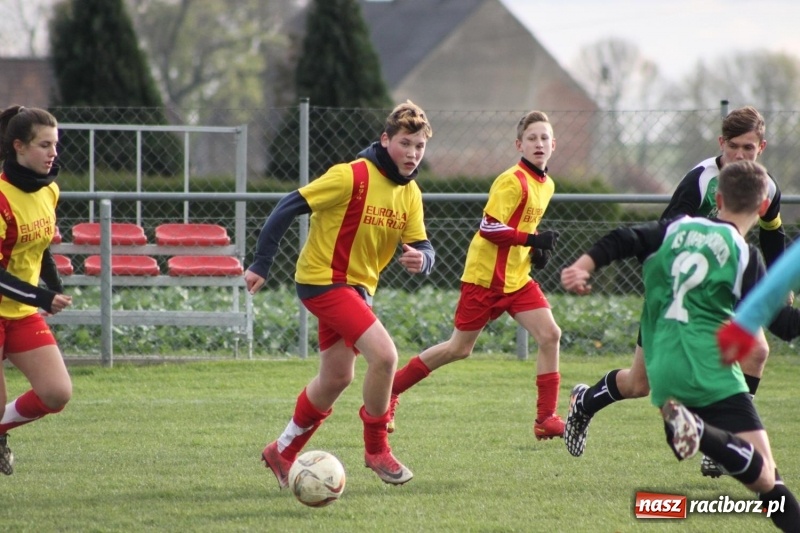Zdjęcie w galerii na portalu naszraciborz.pl: Trampkarze Rud pokonani w Borucinie wiadomości z regionu