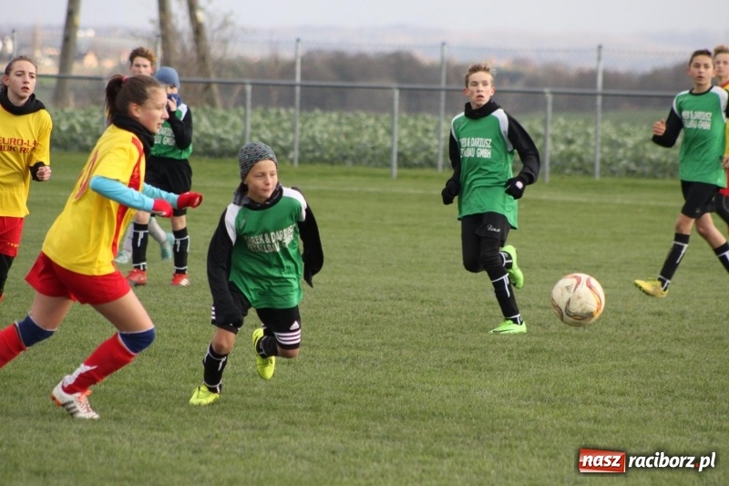 Zdjęcie w galerii na portalu naszraciborz.pl: Trampkarze Rud pokonani w Borucinie wiadomości z regionu