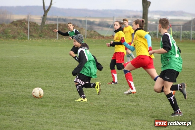 Zdjęcie w galerii na portalu naszraciborz.pl: Trampkarze Rud pokonani w Borucinie wiadomości z regionu