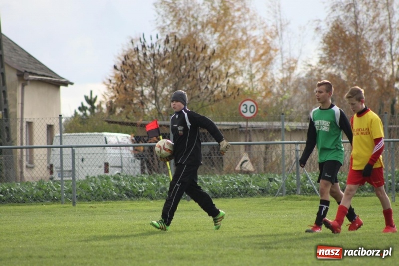 Zdjęcie w galerii na portalu naszraciborz.pl: Trampkarze Rud pokonani w Borucinie wiadomości z regionu