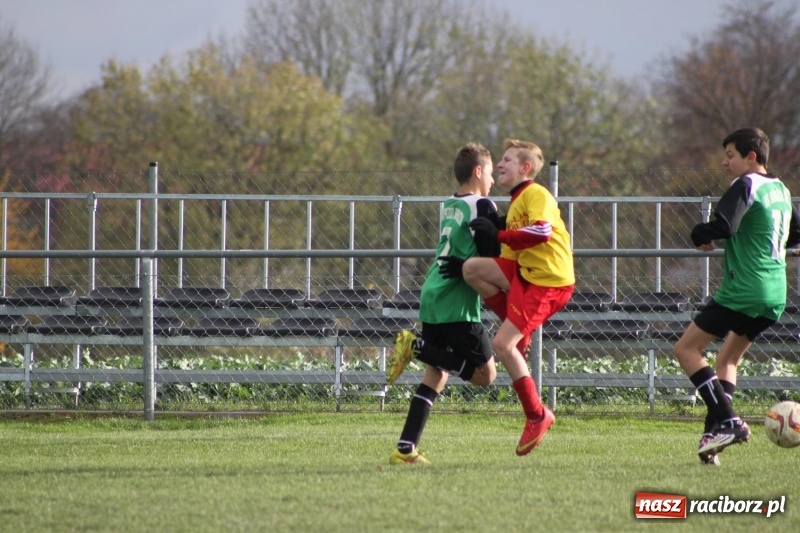 Zdjęcie w galerii na portalu naszraciborz.pl: Trampkarze Rud pokonani w Borucinie wiadomości z regionu