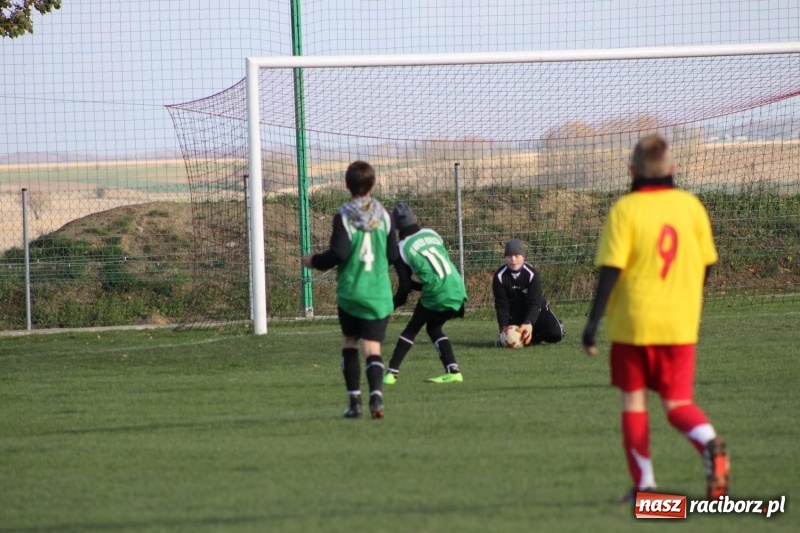 Zdjęcie w galerii na portalu naszraciborz.pl: Trampkarze Rud pokonani w Borucinie wiadomości z regionu