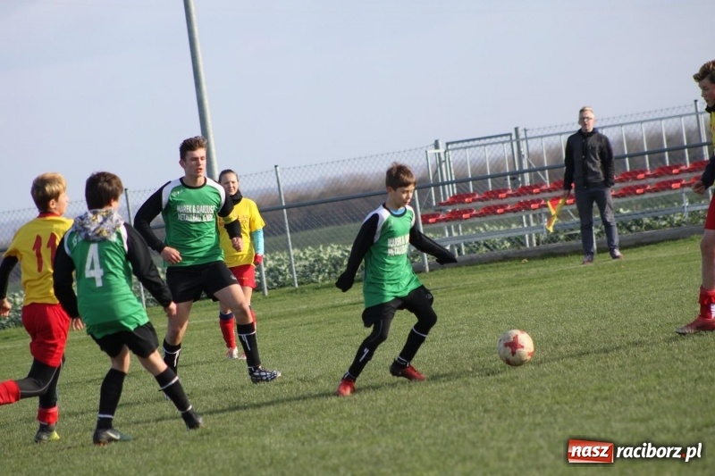 Zdjęcie w galerii na portalu naszraciborz.pl: Trampkarze Rud pokonani w Borucinie wiadomości z regionu