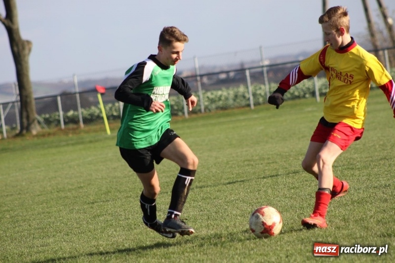 Zdjęcie w galerii na portalu naszraciborz.pl: Trampkarze Rud pokonani w Borucinie wiadomości z regionu
