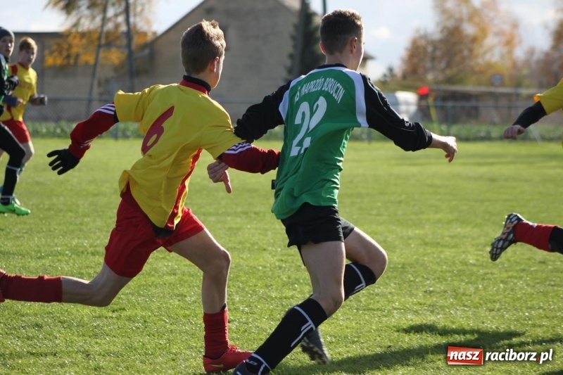 Zdjęcie w galerii na portalu naszraciborz.pl: Trampkarze Rud pokonani w Borucinie wiadomości z regionu