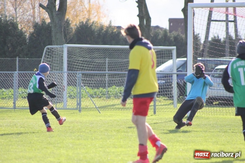 Zdjęcie w galerii na portalu naszraciborz.pl: Trampkarze Rud pokonani w Borucinie wiadomości z regionu