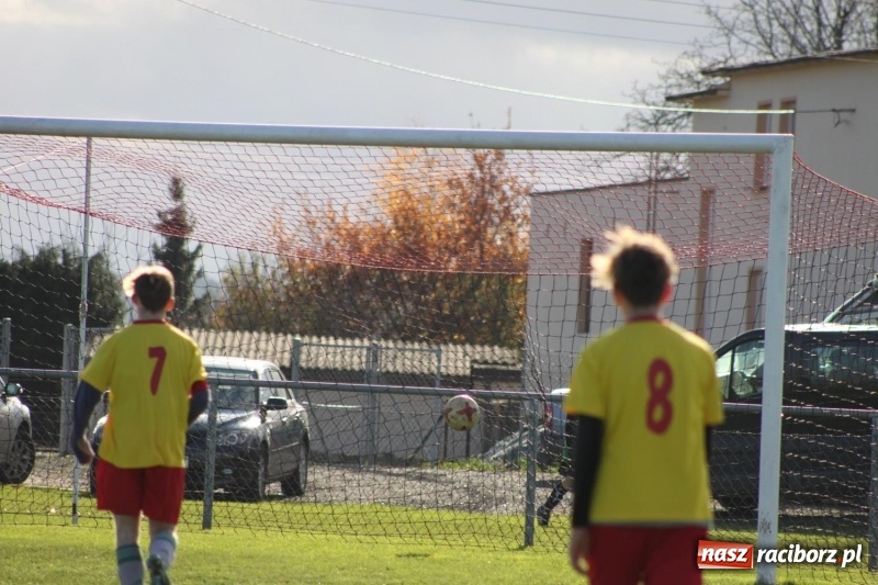 Zdjęcie w galerii na portalu naszraciborz.pl: Trampkarze Rud pokonani w Borucinie wiadomości z regionu