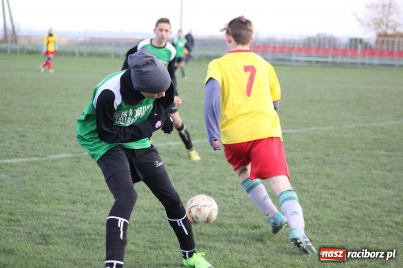 Zdjęcie w galerii na portalu naszraciborz.pl: Trampkarze Rud pokonani w Borucinie wiadomości z regionu