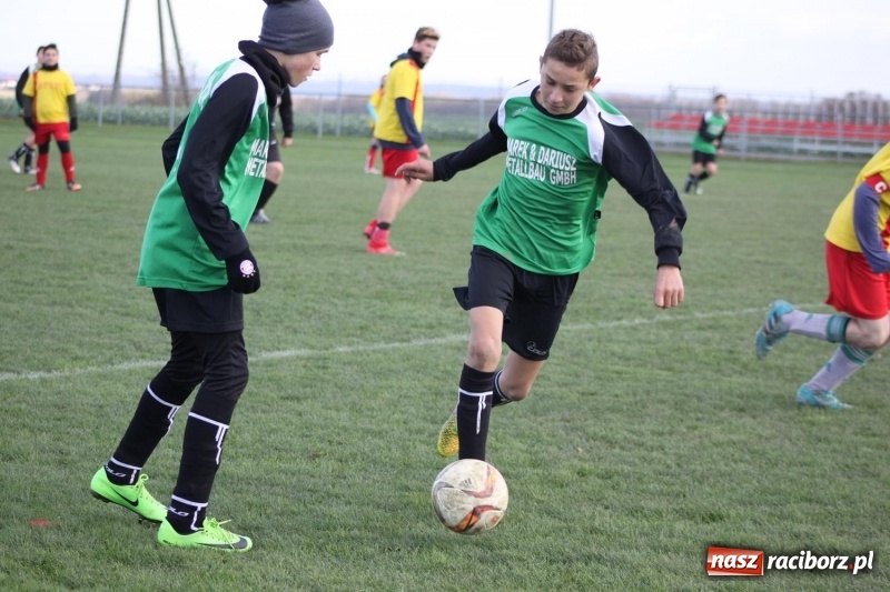 Zdjęcie w galerii na portalu naszraciborz.pl: Trampkarze Rud pokonani w Borucinie wiadomości z regionu