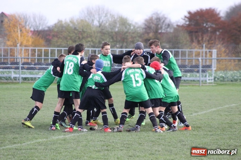 Zdjęcie w galerii na portalu naszraciborz.pl: Trampkarze Rud pokonani w Borucinie wiadomości z regionu