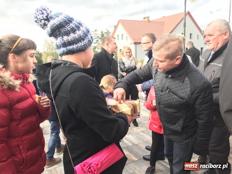 Zdjęcie w galerii na portalu naszraciborz.pl: Rzymscy legioniści na Mszy świętej w Brzeziu wiadomości z regionu