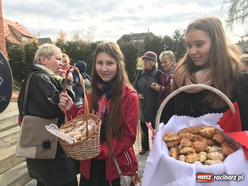 Zdjęcie w galerii na portalu naszraciborz.pl: Rzymscy legioniści na Mszy świętej w Brzeziu wiadomości z regionu