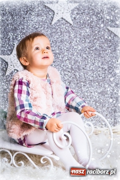 Zdjęcie w galerii na portalu naszraciborz.pl: Zachowaj magię tegorocznych Świąt i uśmiech dziecka na… fotografii wiadomości z regionu