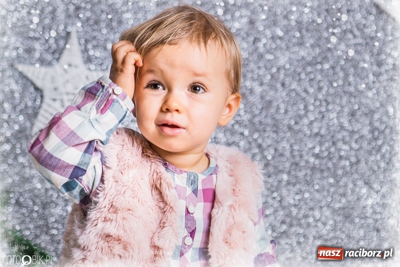Zdjęcie w galerii na portalu naszraciborz.pl: Zachowaj magię tegorocznych Świąt i uśmiech dziecka na… fotografii wiadomości z regionu