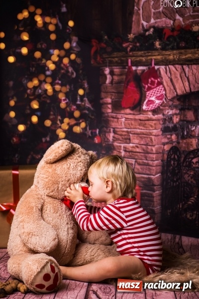 Zdjęcie w galerii na portalu naszraciborz.pl: Zachowaj magię tegorocznych Świąt i uśmiech dziecka na… fotografii wiadomości z regionu