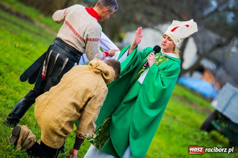 Zdjęcie w galerii na portalu naszraciborz.pl: Obchody Świętego Marcina w Samborowicach wiadomości z regionu