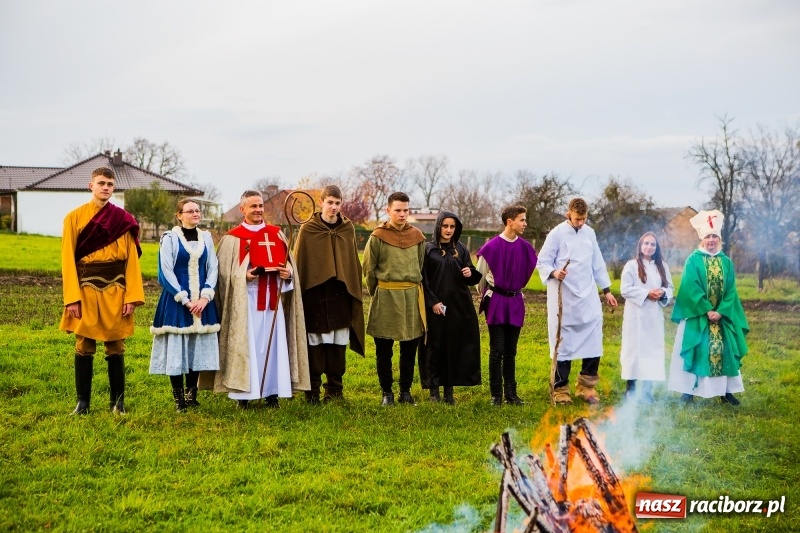 Zdjęcie w galerii na portalu naszraciborz.pl: Obchody Świętego Marcina w Samborowicach wiadomości z regionu
