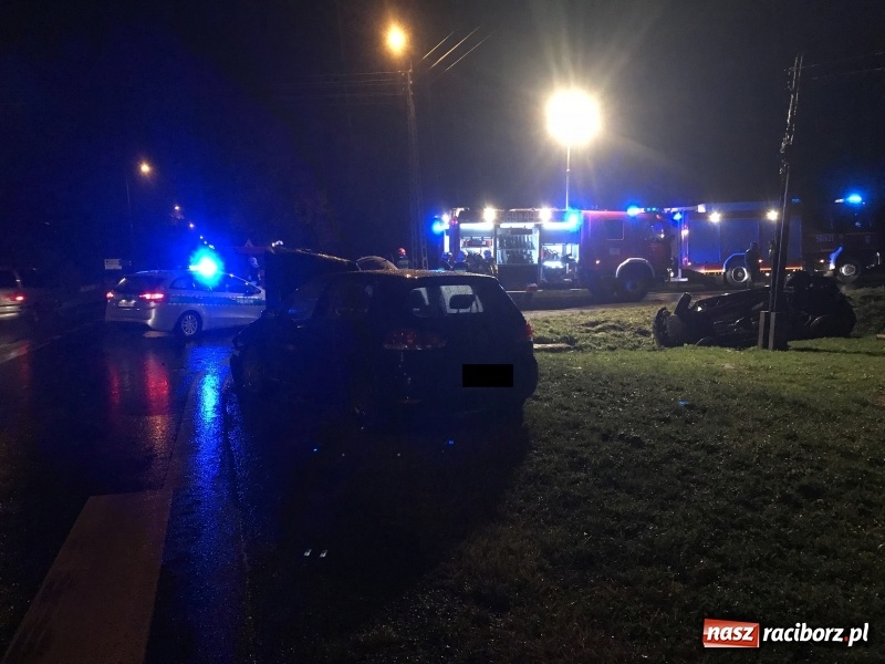 Zdjęcie w galerii na portalu naszraciborz.pl: Zderzenie volkswagena i seata na DK 45 w Tworkowie wiadomości z regionu