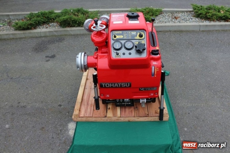 Zdjęcie w galerii na portalu naszraciborz.pl: Ochotnicza Straż Pożarna w Rzuchowie ma nową motopompę wiadomości z regionu