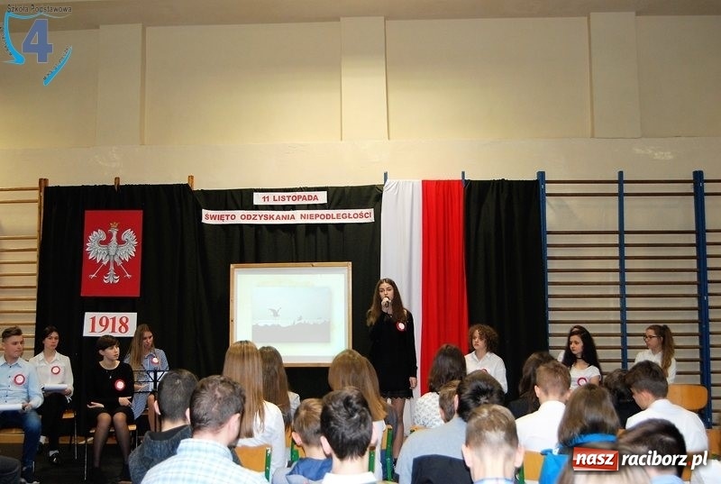 Zdjęcie w galerii na portalu naszraciborz.pl: Wolność kocham i rozumiem, czyli Narodowe Święto Niepodległości w SP4 wiadomości z regionu