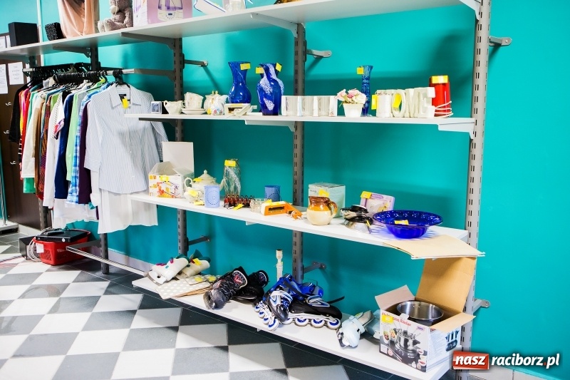 Zdjęcie w galerii na portalu naszraciborz.pl: Nowy komis MAŁA SZWAJCARIA zaprasza  wiadomości z regionu