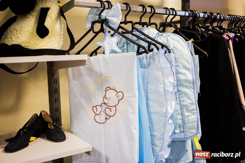 Zdjęcie w galerii na portalu naszraciborz.pl: Nowy komis MAŁA SZWAJCARIA zaprasza  wiadomości z regionu