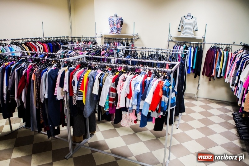 Zdjęcie w galerii na portalu naszraciborz.pl: Nowy komis MAŁA SZWAJCARIA zaprasza  wiadomości z regionu