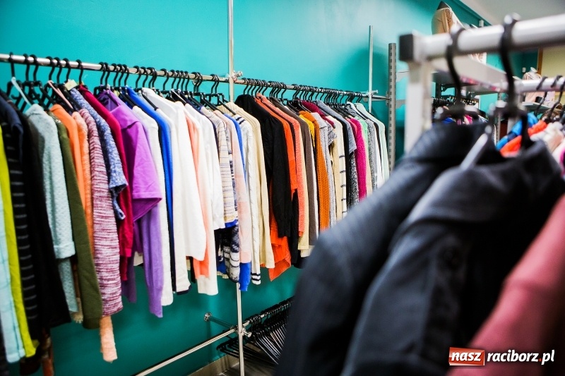 Zdjęcie w galerii na portalu naszraciborz.pl: Nowy komis MAŁA SZWAJCARIA zaprasza  wiadomości z regionu