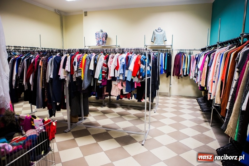 Zdjęcie w galerii na portalu naszraciborz.pl: Nowy komis MAŁA SZWAJCARIA zaprasza  wiadomości z regionu