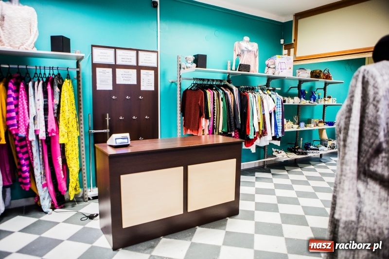 Zdjęcie w galerii na portalu naszraciborz.pl: Nowy komis MAŁA SZWAJCARIA zaprasza  wiadomości z regionu